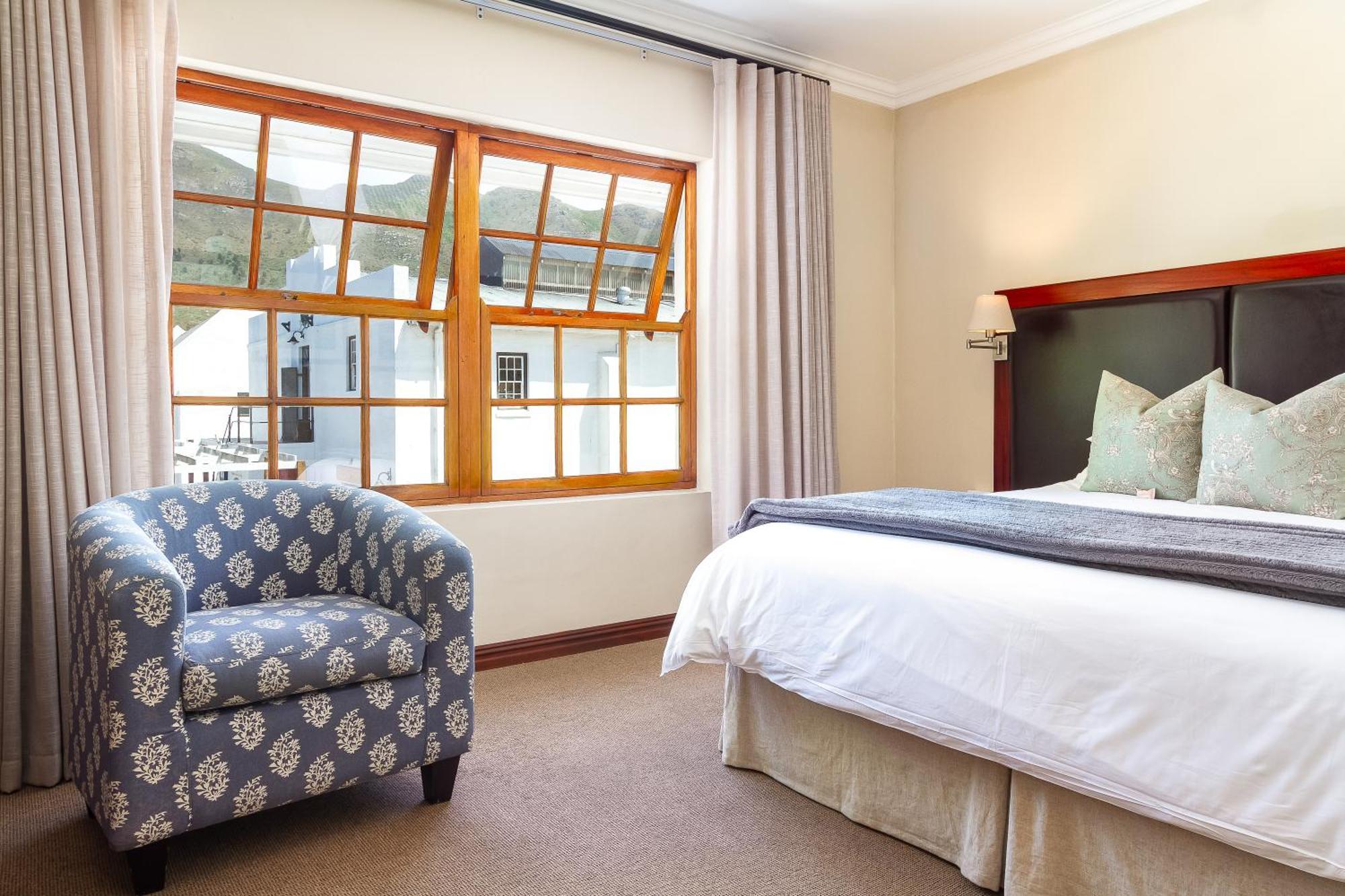 Noordhoek Village Hotel Exterior foto